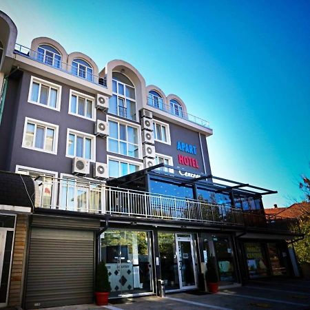 Apart Hotel Central Momcsilgrad Kültér fotó