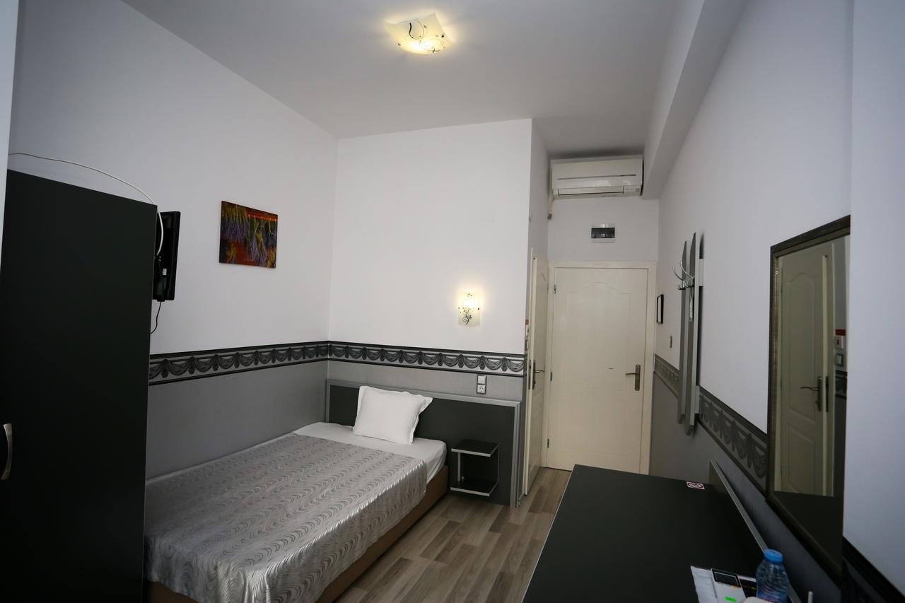 Apart Hotel Central Momcsilgrad Kültér fotó