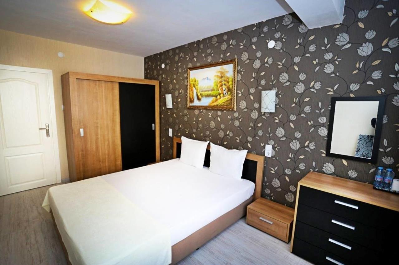 Apart Hotel Central Momcsilgrad Kültér fotó