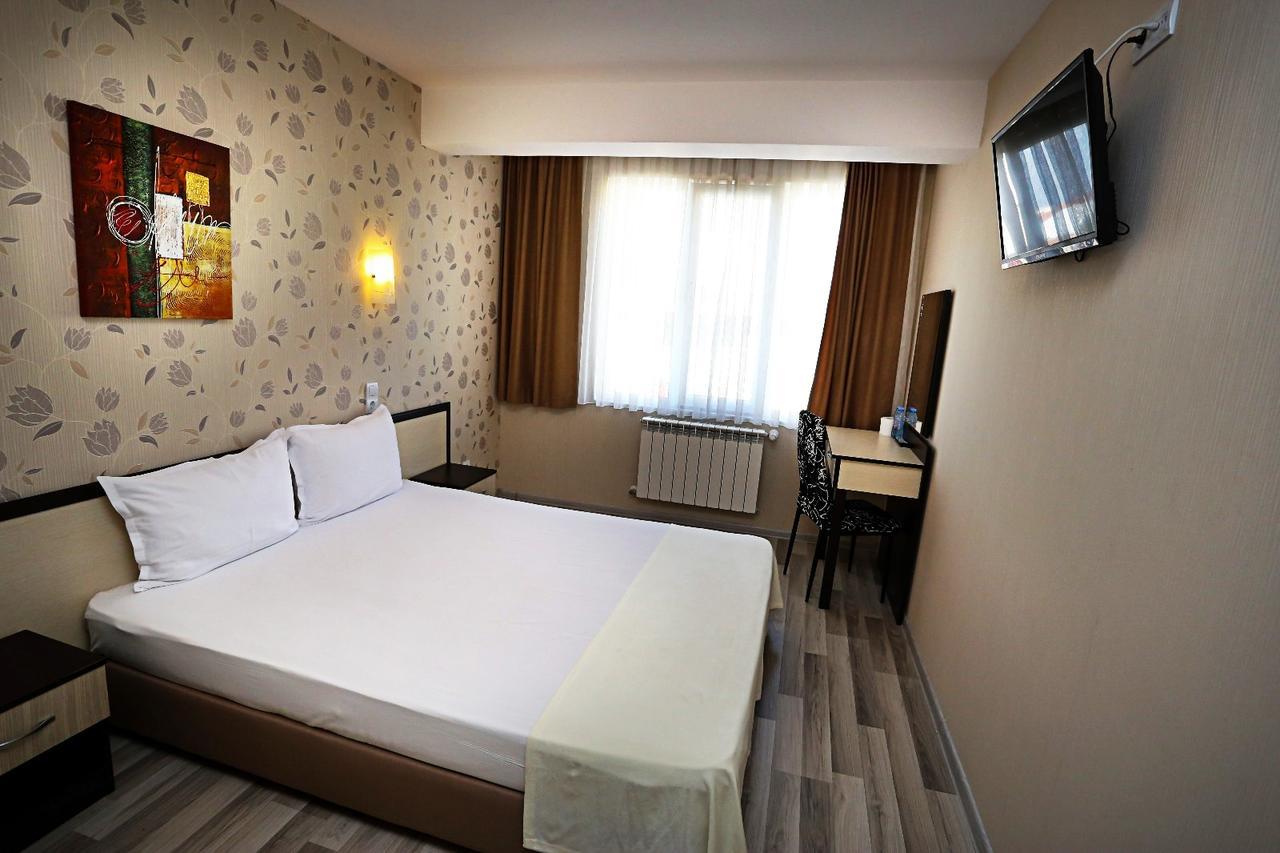 Apart Hotel Central Momcsilgrad Kültér fotó