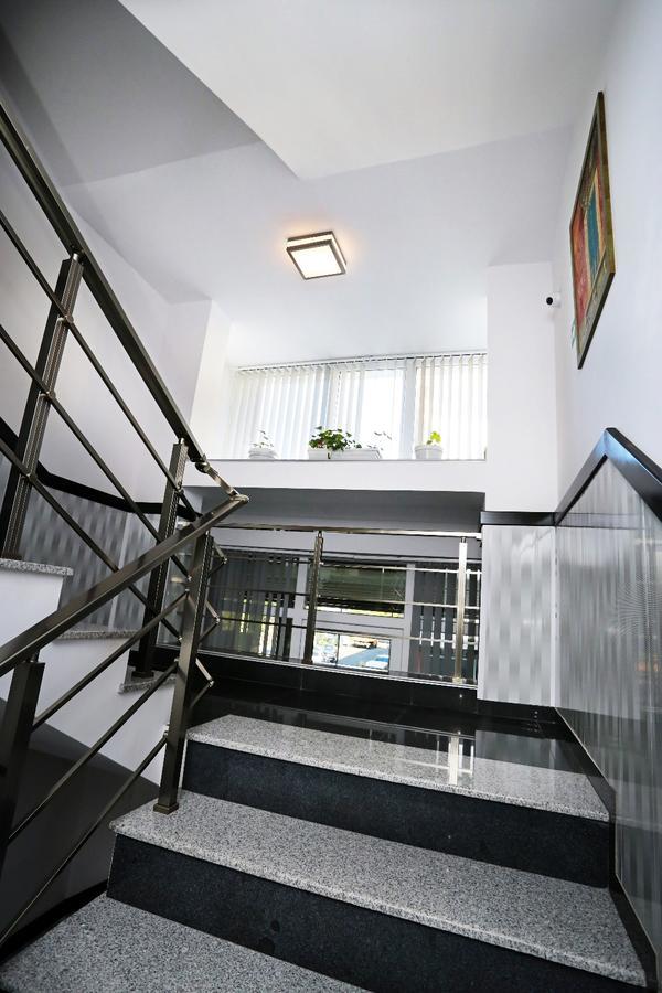 Apart Hotel Central Momcsilgrad Kültér fotó