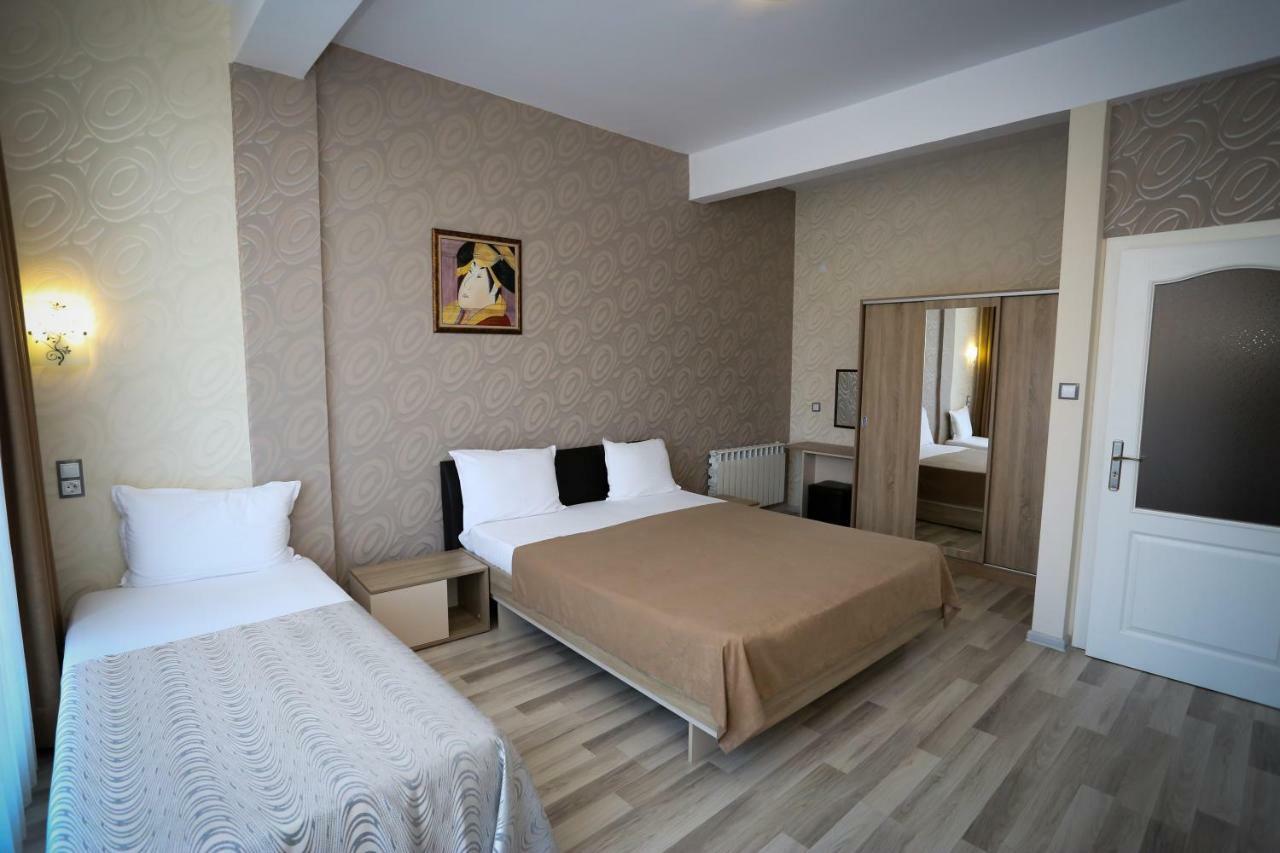 Apart Hotel Central Momcsilgrad Kültér fotó